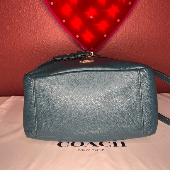 Coach Pennie Shoulder / Crossbody Bag - Picture 4 of 7